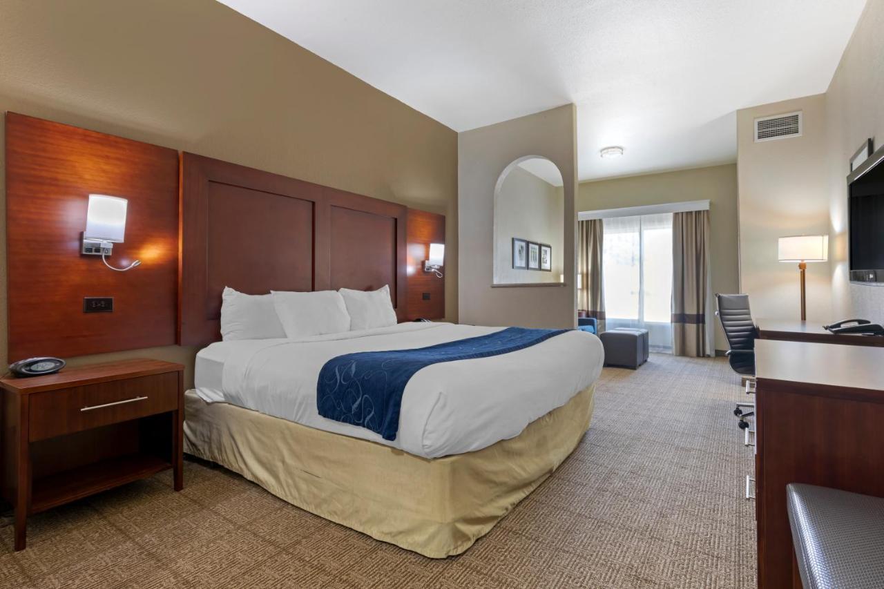 Comfort Suites Gainesville Buitenkant foto