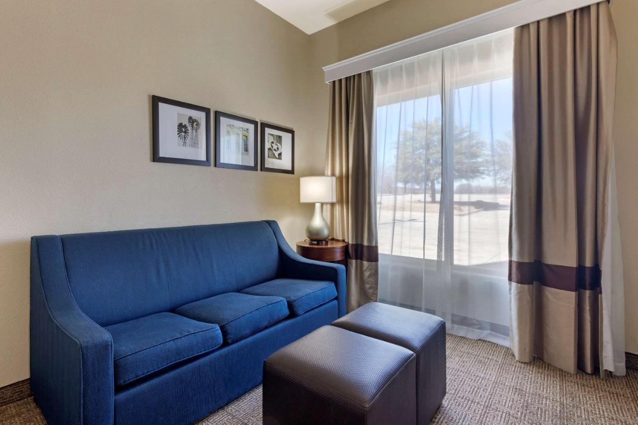 Comfort Suites Gainesville Buitenkant foto