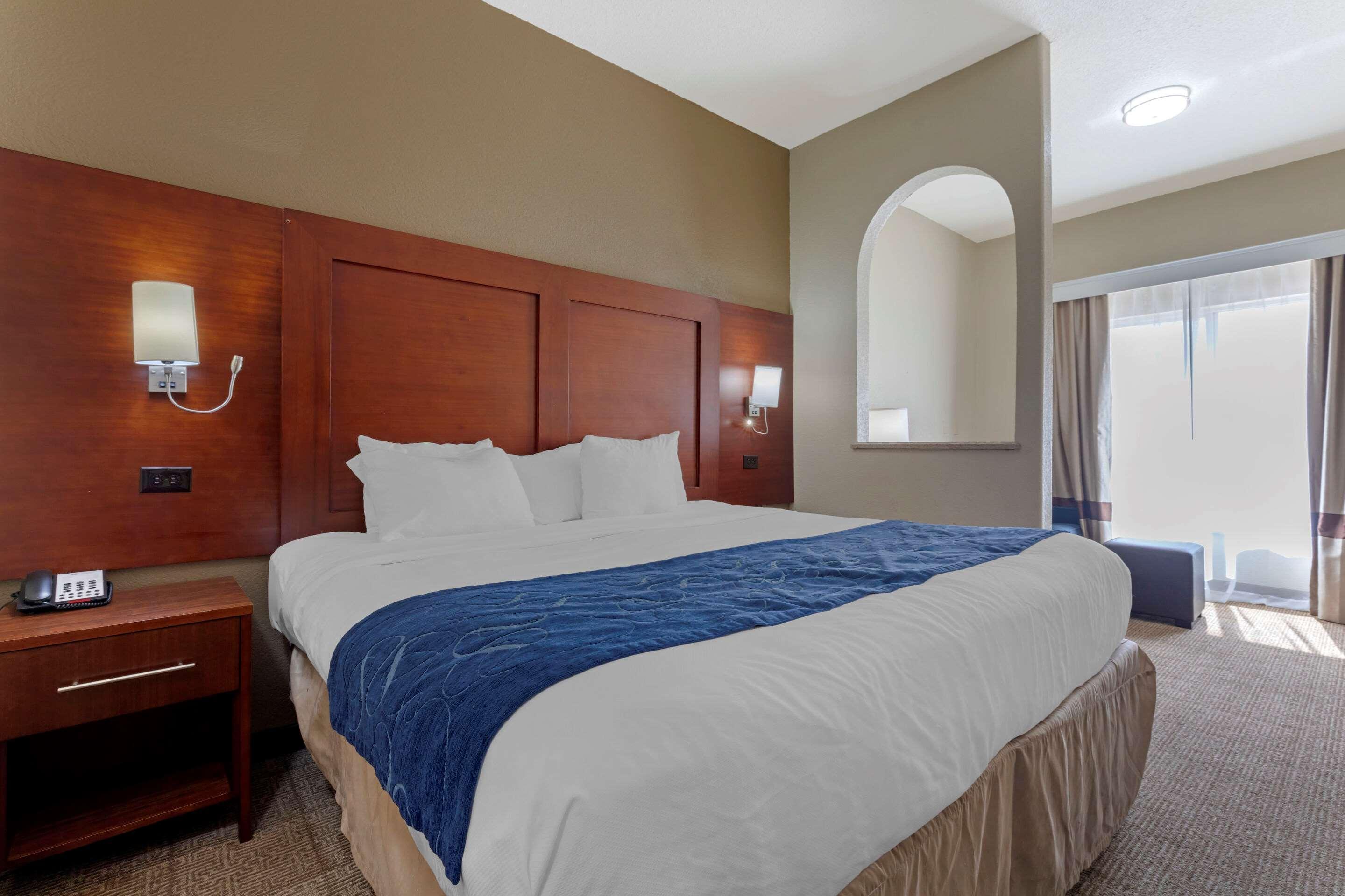 Comfort Suites Gainesville Buitenkant foto