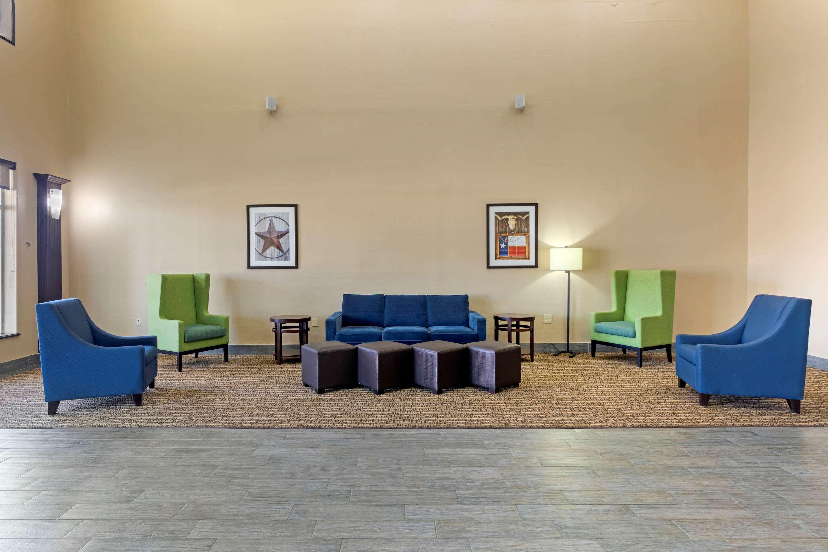 Comfort Suites Gainesville Buitenkant foto