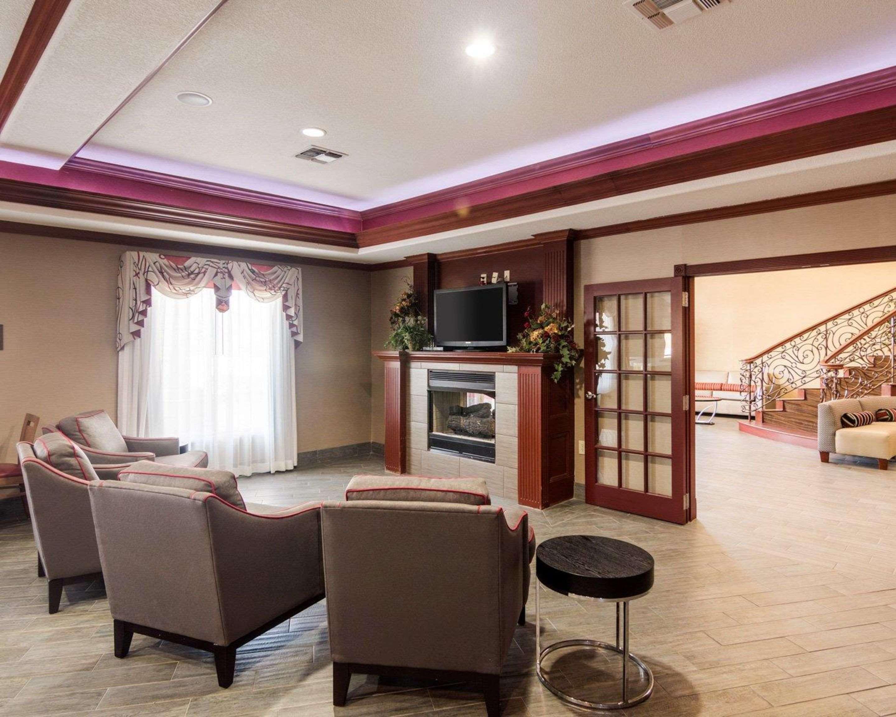 Comfort Suites Gainesville Buitenkant foto