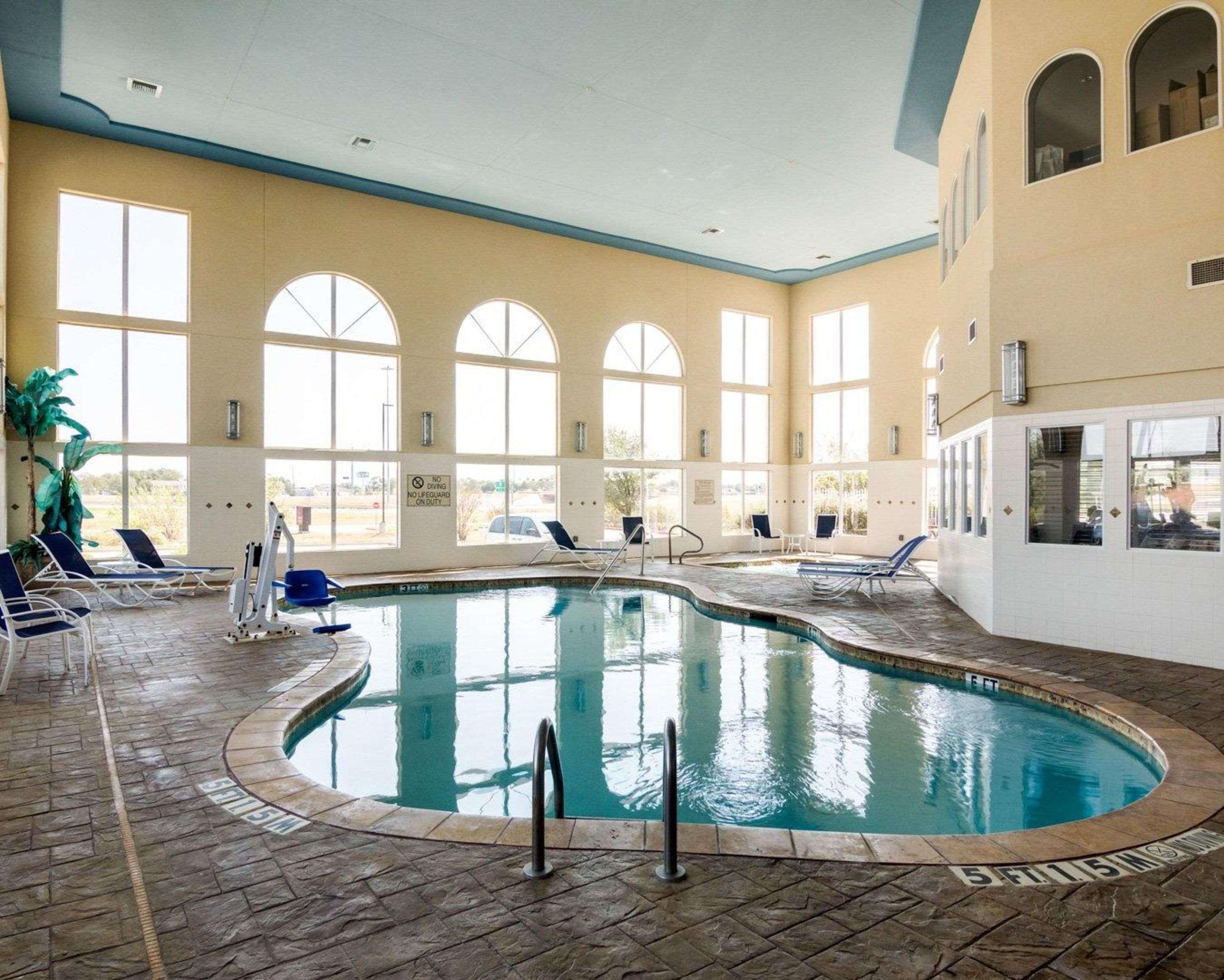 Comfort Suites Gainesville Buitenkant foto