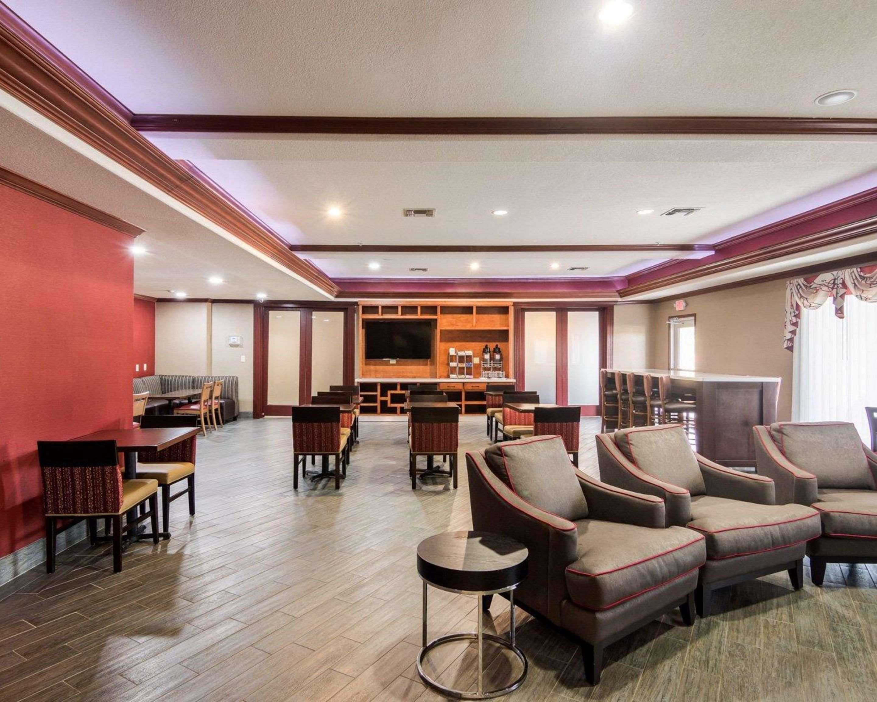 Comfort Suites Gainesville Buitenkant foto