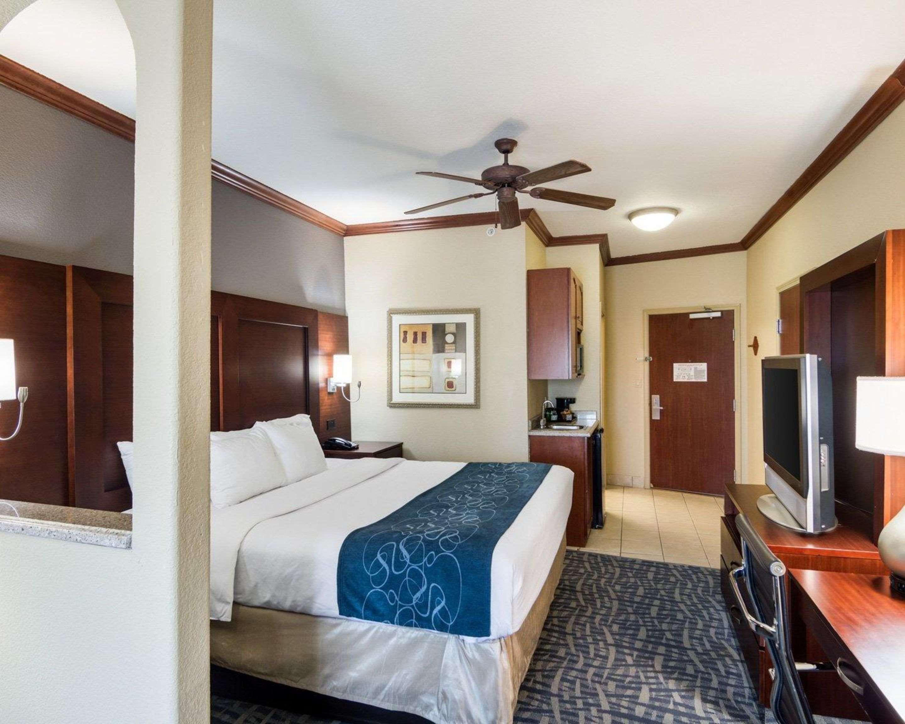 Comfort Suites Gainesville Buitenkant foto