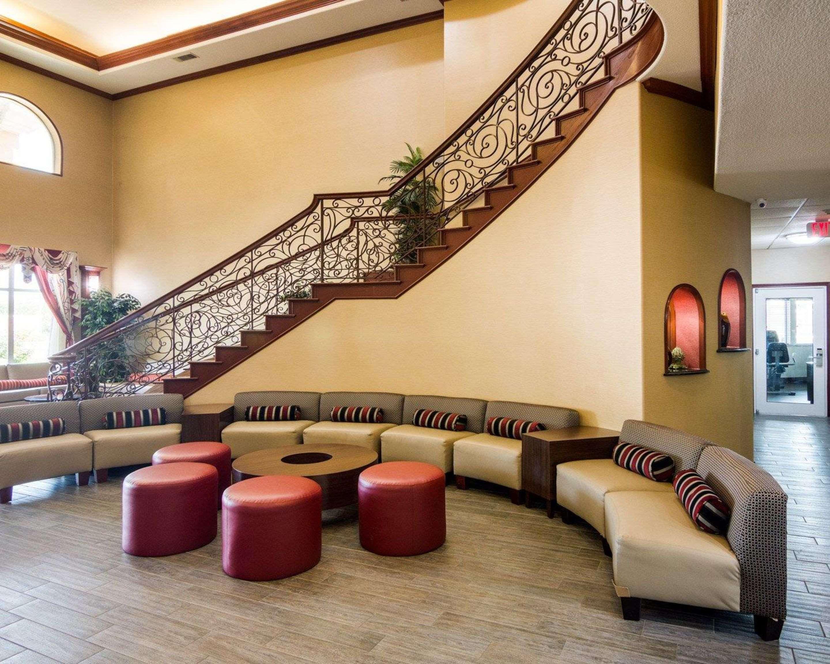 Comfort Suites Gainesville Buitenkant foto